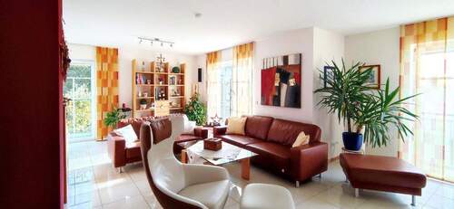 GROSSZÜGIGES WOHNEN - 