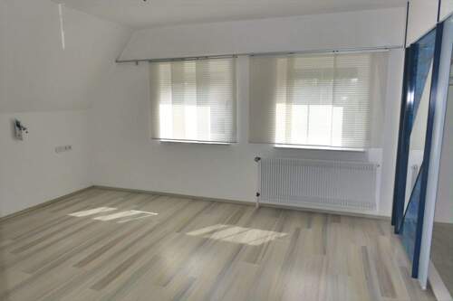 Haus Nr. 1: DG Wohnung Schlafzimmer - 