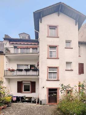 Rückwärtige Fassade - 