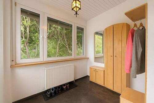 Eingangsbereich - Einfamilienhaus mit 121,00 m² in Wuppertal zum Kaufen