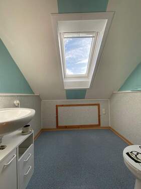 WC im Dachgeschoss - 