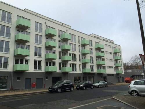 Hausansicht - 3 Zimmer Etagenwohnung in Nürnberg