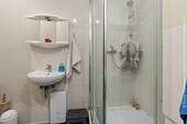 Badezimmer im Erdgeschoss 4.73m² - 