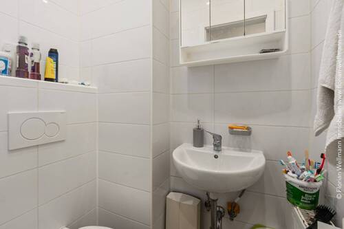 Badezimmer im Obergeschoss 1.35m² - 
