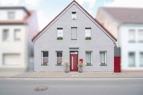 22 Haus vorne - 