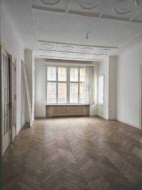 Großes Balkonzimmer - 