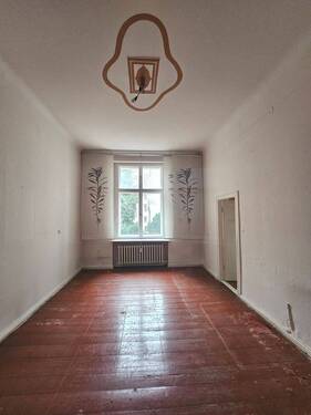 Großes Zimmer zur Hofseite - 