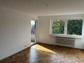 Wohnzimmer - 3 Zimmer Etagenwohnung zur Miete in Hamburg