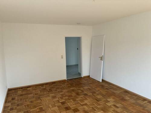 Wohnzimmer - 3 Zimmer Etagenwohnung in Hamburg