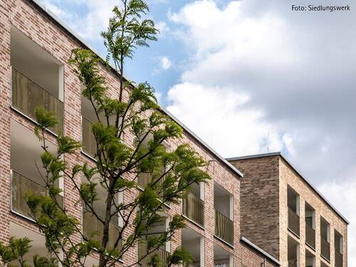 Baufortschritt Haus 3: Detailaufnahme der Fassade - 3-Zimmer-Wohnung in Leinfelden-Echterdingen »Schelmenäcker Haus 3«
