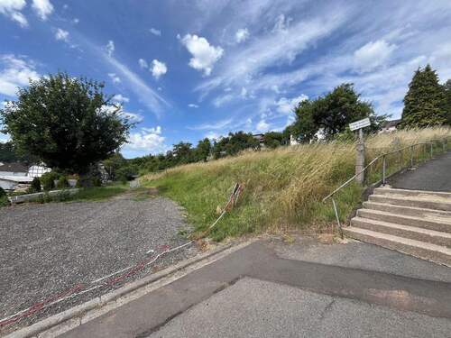 Mögliche Einfahrt des Grundstücks - Grundstück in Sontra