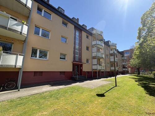 Außenansicht - Bremerhaven - Gestemünde Sanierte 3-Zimmer-Wohnung mit Balkon in Bremerhaven