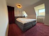 Schlafzimmer - Etagenwohnung mit 96,30 m&sup2; in Bremerhaven zum Kaufen