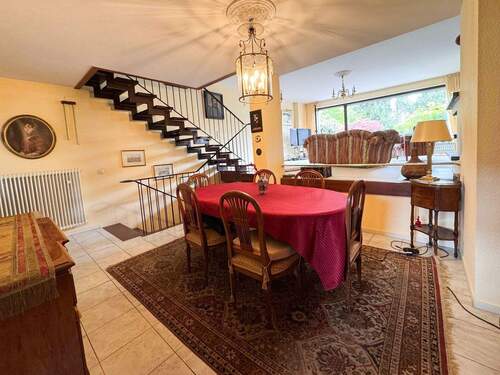 Essplatz (EG) - Reihenmittelhaus mit 139,00 m² in Bergisch Gladbach zum Kaufen