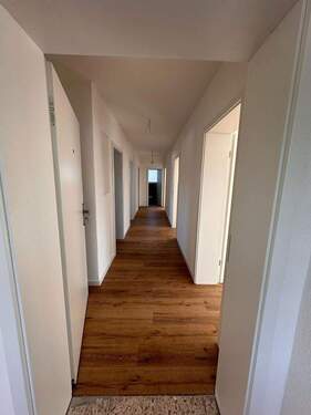 Bild 2 - 4 Zimmer Etagenwohnung zur Miete in Markgröningen