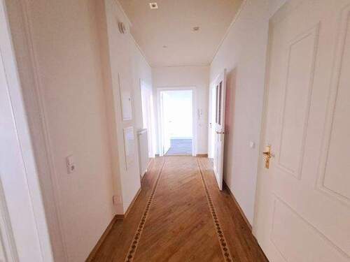 Eingangsbereich - 3 Zimmer Etagenwohnung in Brandenburg an der Havel