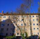 Hausansicht Vorderseite - 3 Zimmer Etagenwohnung zum Kaufen in Nürnberg