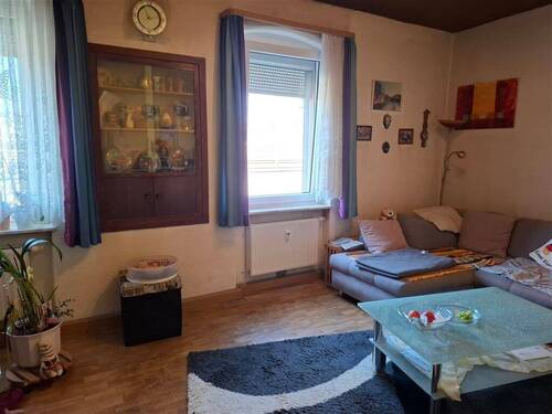 Wohnzimmer EG - Mehrfamilienhaus, Wohnhaus mit 160,00 m² in Thüngersheim zum Kaufen