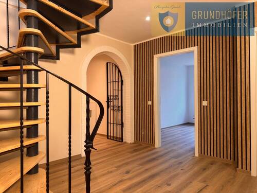 3 - 6 Zimmer Einfamilienhaus in Sande