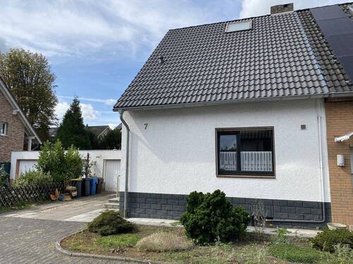 Weitere Vorderansicht - 3 Zimmer Doppelhaushälfte zum Kaufen in Krefeld