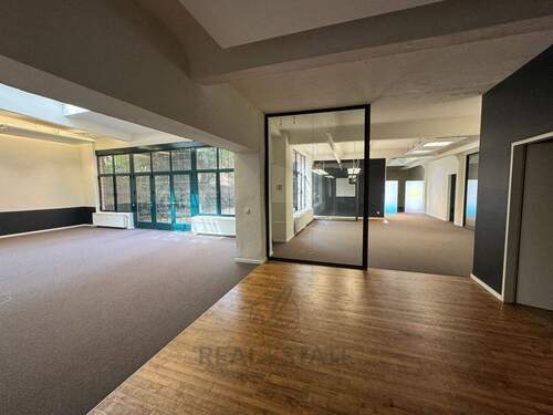 2.jpg - 7 Zimmer Büro in Hamburg