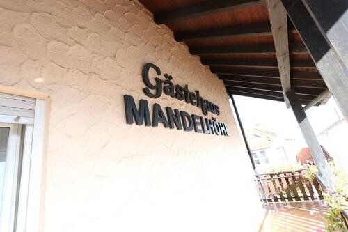 Balkon - Hotel, Pension, Gasthof in Maikammer zum Kaufen