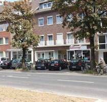 NEUSS STADIONVIERTEL- GEMÜTLICHE DACHGESCHOSSWOHNUNG IN ZENTRALER LAGE