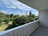 Balkon - Naundorf...2-Raum-Wohnung mit Balkon und wunderschönen Blick ins Grüne!