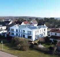 TRAUMWOHNUNG ERSTBEZUG NEUBAU ALTERSGERECHT 1. STRANDREIHE DIREKTER PANORAMA MEERBLICK GLOWE RÜGEN