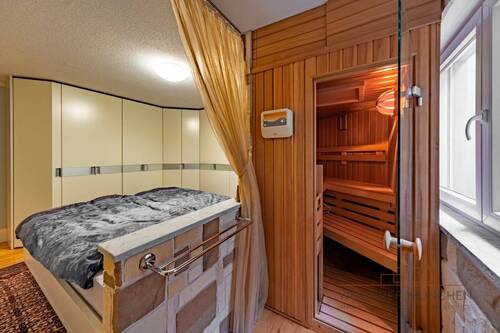 Schlafzimmer und Sauna - 
