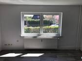 Wohnzimmer.jpg - SOFORT FREI - Schöne Erdgeschosswohnung mit Tageslichtbad und Dusche