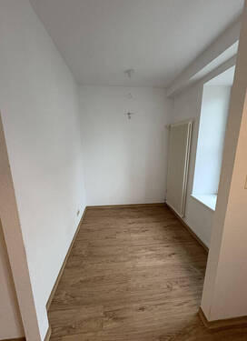 Zimmer - Büro mit 90,00 m&sup2; in Dillingen zur Miete