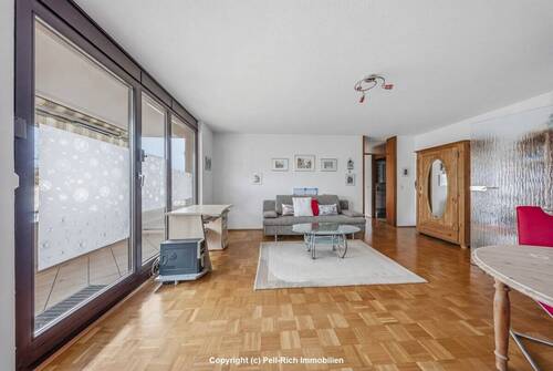 Wohnzimmer - Etagenwohnung mit 82,00 m&sup2; in Karlsruhe zum Kaufen