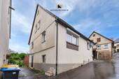 Aussen - 4 Zimmer Einfamilienhaus in Weinstadt