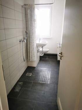 Beispielbadezimmer - 