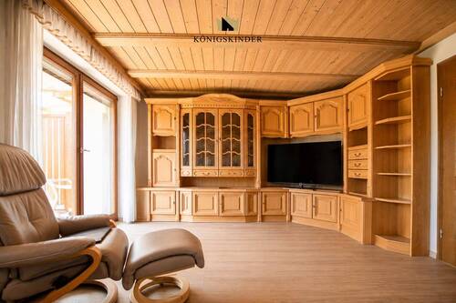 EG-Wohnzimmer - 7 Zimmer Doppelhaushälfte in Trunkelsberg