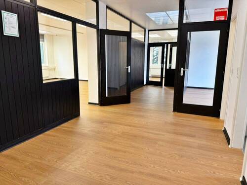 Vorraum - 5 Zimmer Büro zur Miete in Hannover