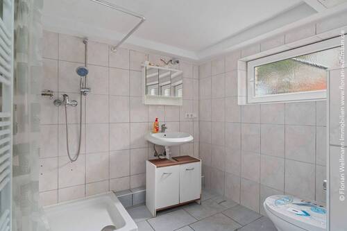 Badezimmer Souterrain Links - 