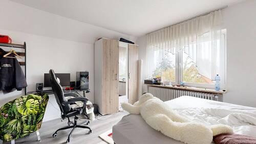 Schlafzimmer Erdgeschoss Rechts - 