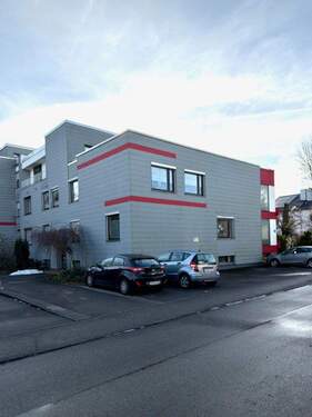 Außenansicht 1. OG - 4 Zimmer Etagenwohnung zum Kaufen in Puchheim