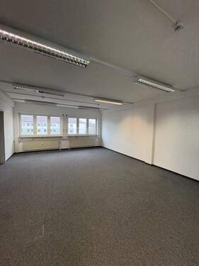 3.jpg - Büro mit 103,40 m&sup2; in Erlangen zur Miete