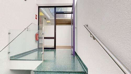 2. OG Eingang - Büro mit 395,00 m&sup2; in Ditzingen zur Miete