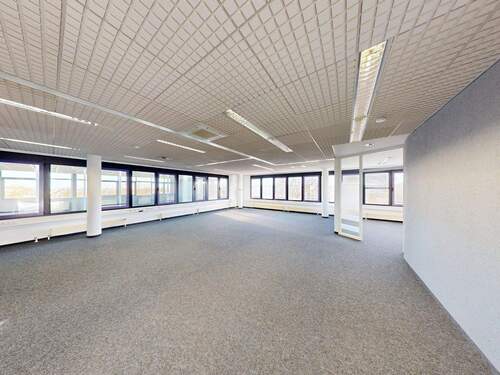 Großraumbüro m. Teppichboden - 