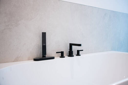Detail - 