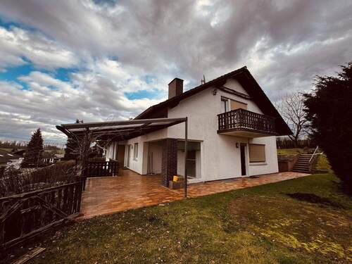 Terrasse - Einfamilienhaus mit 178,00 m&sup2; in Büdingen zum Kaufen