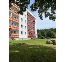 Schöne 4 Zimmer Wohnung mit 2 Balkonen - Schwerin Mueßer Holz