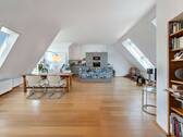 Großes Dachgeschoss - 5 Zimmer Etagenwohnung zum Kaufen in Hamburg