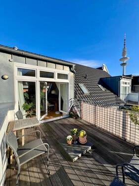 Dachterrasse mit Ausblick - 5 Zimmer Etagenwohnung in Hamburg