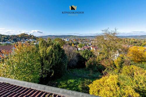 mit bester Aussicht. - Über Ihnen nur noch Himmel und Wald - und eine ganze Stadt zu Ihren Füßen...