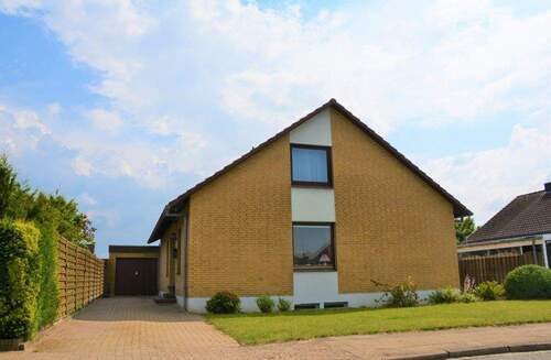 Außenansicht - Gepflegtes Einfamilienhaus in bevorzugter Lage